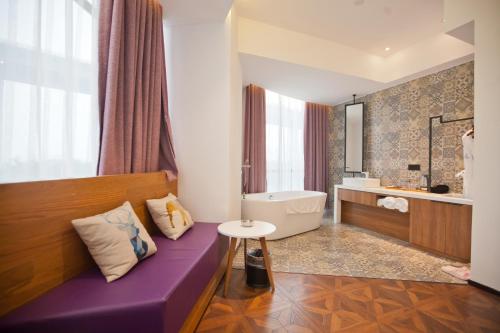 Gallery image of Aizhu Boutique Theme Hotel in Xiamen