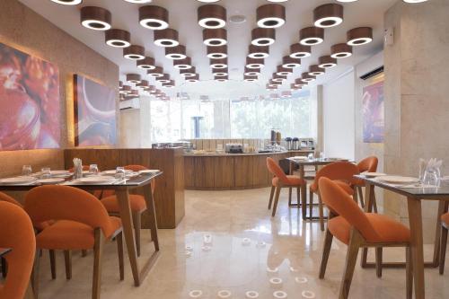 Gallery image of Urbane The Hotel in Ahmedabad