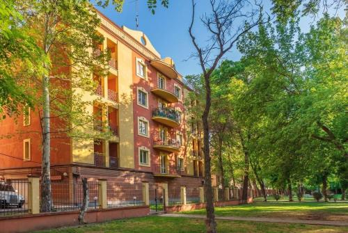 Best Garden View! New Building! 2 Bedrooms, City Center!
