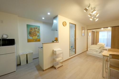 New OPEN!難波まで電車で5分!花園町駅徒歩1分!ホテルリネン使用 203