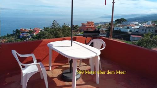 Ferienwohnung echt kanarisch mit Meer und Teide Blick La Vega Teneriffa Nord