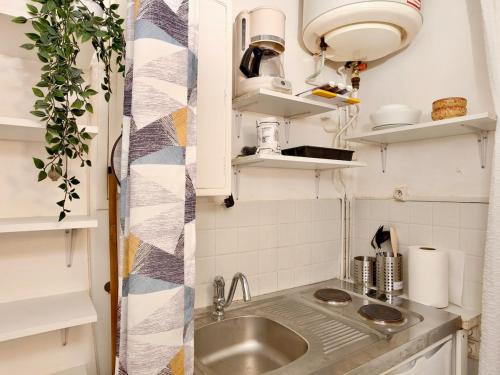 Well-Located Studio near Montparnasse withElevator