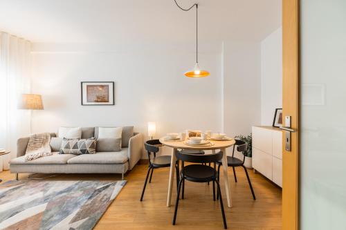 Porto Stay no Marques with AC and parking place