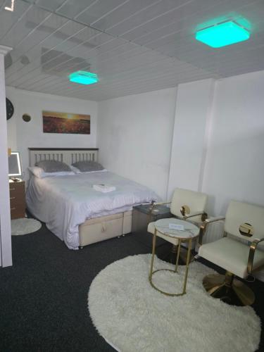 Gallery image of Ensuite Retreat Room for busy minds made to relax and unwind in Leicester