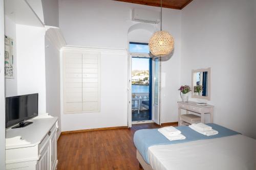 Mykonian Old Port Suite with Sea View