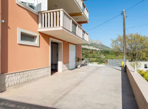 Villa Ana with Outdoor Pool, Sauna and Hot-Tub