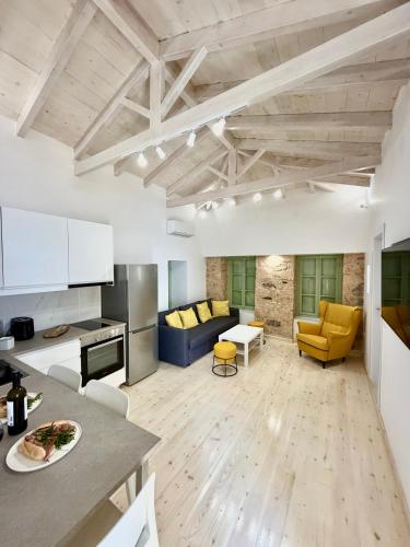 Central Suites Aegina 5