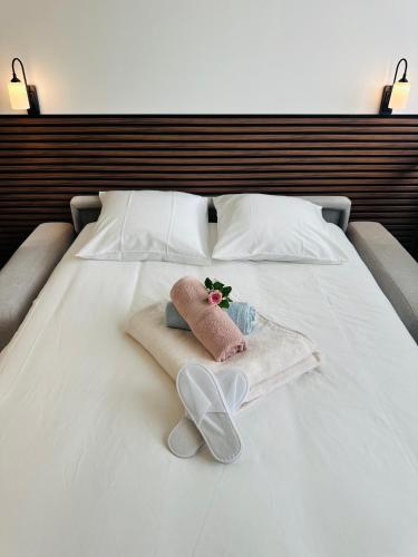 Studio romantique avec jacuzzi privé - aperçu mer - terrasse - parking gratuit