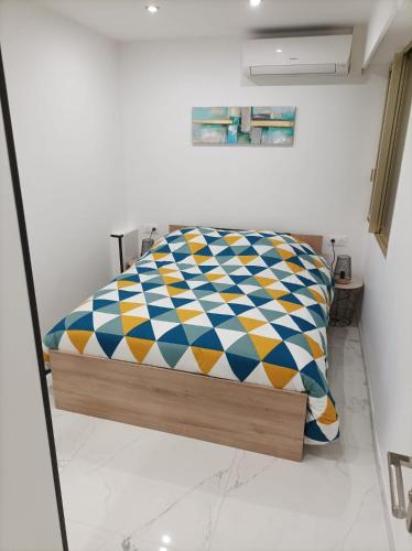2 Pieces JUAN LES PINS