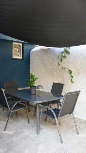 Luneva Stylish House Near City Center