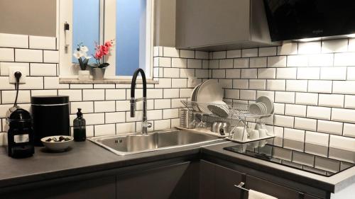 Luneva Stylish House Near City Center