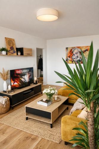 Modern Central Apartment