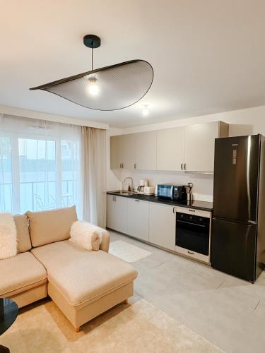 Aya - Renovated air-conditioned duplex with garden