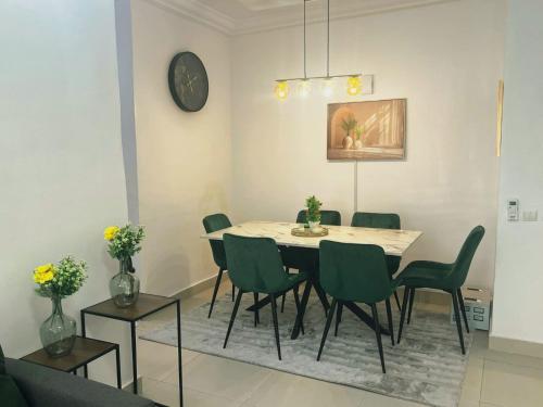 Zona d'estar a Appartement Moderne à Bingerville