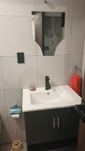 Kamar mandi di Torre Daly