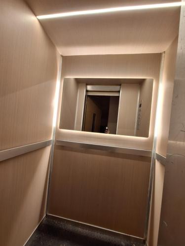 Foto de la galeria de Beirut-hamra unique appartment a Beirut