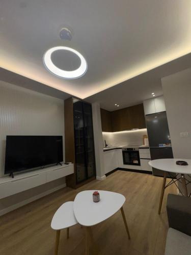 GLAR 1 Br Appartment M Shyri