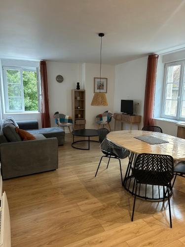 Besançon- Suite Lumière- appart pour Equipe pro et famille