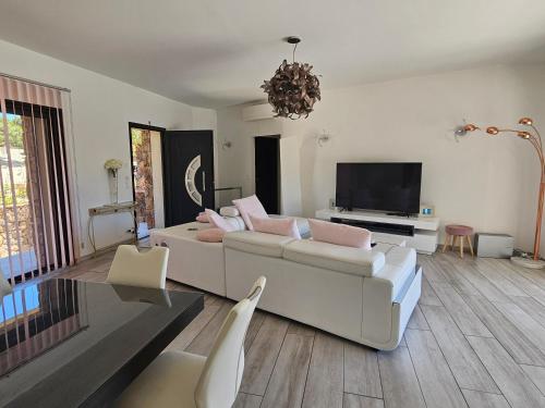 Villa Luxueuse avec piscine privee chauffee
