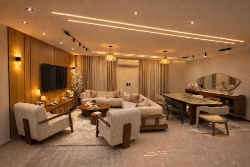 شقة فندقية فاخرة شارع جيهان الرئيسي بجوار النيل و جامعه المنصوره