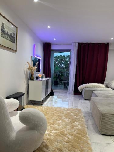 Appartement luxe Jaccuzi marbre et terrasse