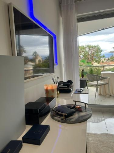 Appartement luxe Jaccuzi marbre et terrasse