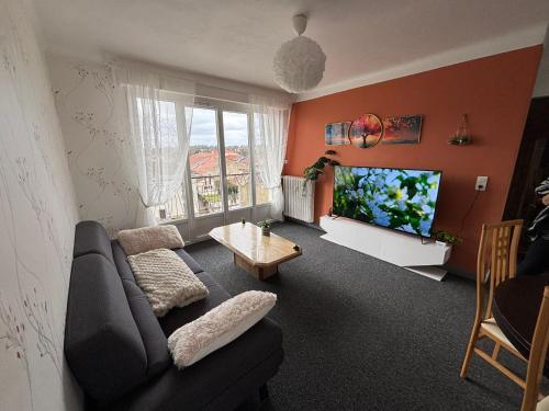 Appartement F4 meublé 75m2 trois chambres avec balcon