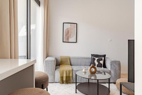 Yamas Urban Living Olympia Suites Old Town Studio