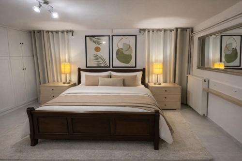 Spacius Garden flat ,1km from the beach , Sleeps 5 ,by likeyourhome