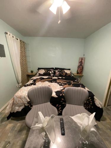 Ліжко або ліжка в номері Dania's Den