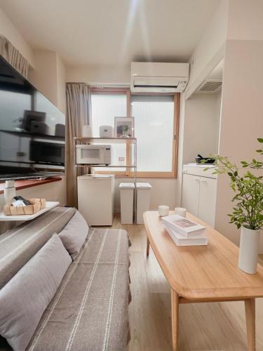 Ikeda Ueno 301 Family Room