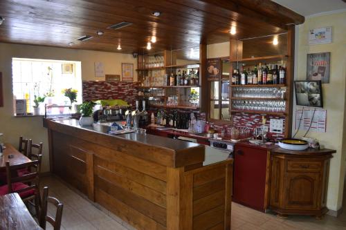 Lounge nebo bar v ubytování Ristorante Del Ponte