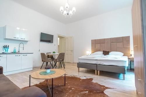 Elegant 1BR Apt - Great for short term Stays