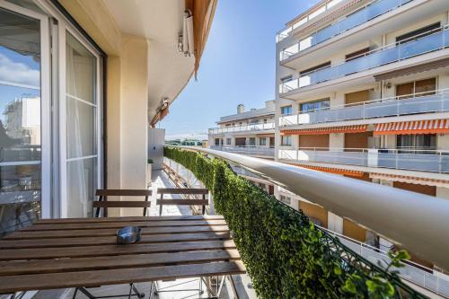 Charming Apartment a c 1BR 4P - Antibes