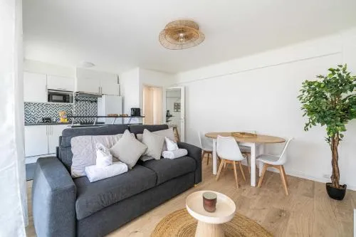 Charming Apartment a c 1BR 4P - Antibes photo 1