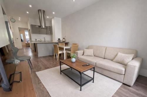 RAIMBALDI Urban Gare - Spacieux T3 climatisé au cœur du centre-ville