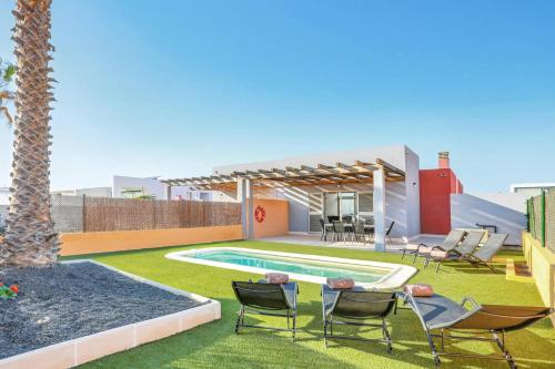 Villa Aurea House by Villa Plus