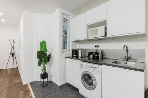 Tres Bel appartement 6P plein coeur du 18eme