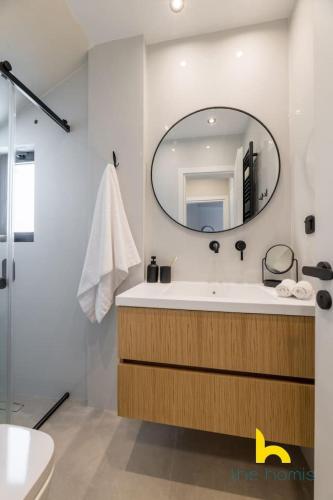 Luxury Maisonette W Jacuzzi & Acropolis View