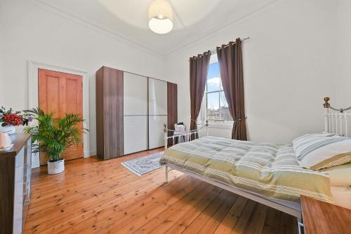 Merchiston 1 Room in Shared Apartment with Parking - Edinburgh photo 11