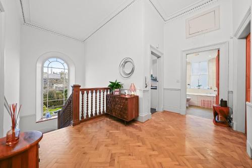 Merchiston 1 Room in Shared Apartment with Parking - Edinburgh photo 4