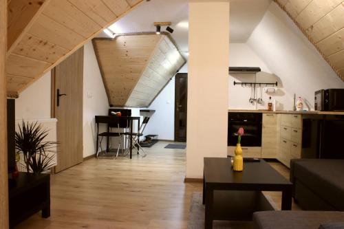 Podkrovný Apartmán Fialka