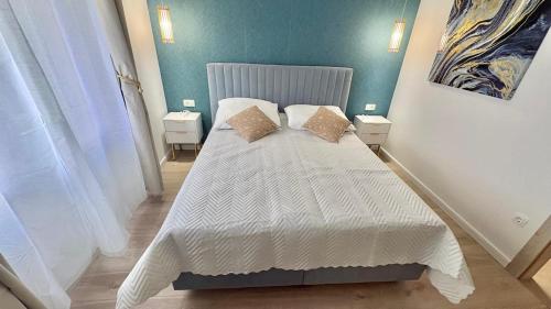 Villa Stella Lux ,3 Bedroom Villa with Jacuzzi near Split