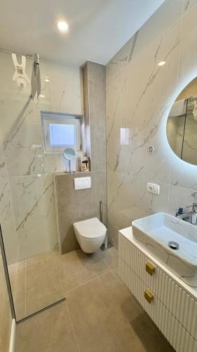 Villa Stella Lux ,3 Bedroom Villa with Jacuzzi near Split
