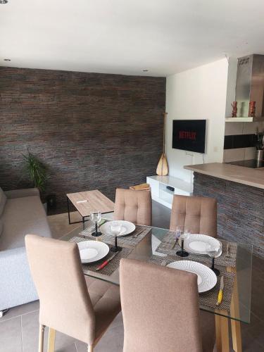 Beautiful 2 rooms with terrace
