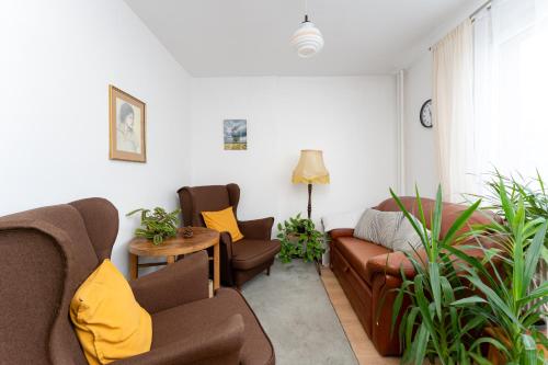 Odrzańska Urban Jungle Apartment by BookingHost