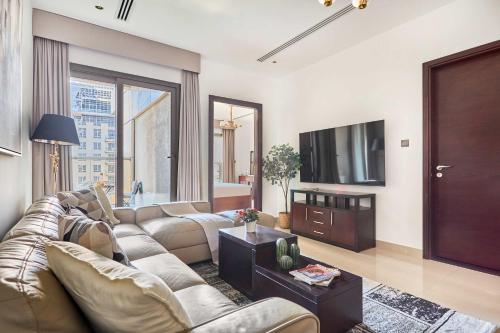 Frank Porter - Elite Downtown Residence 1