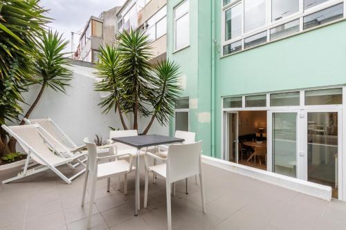 Garden Terrace - Lisbon City Retreat