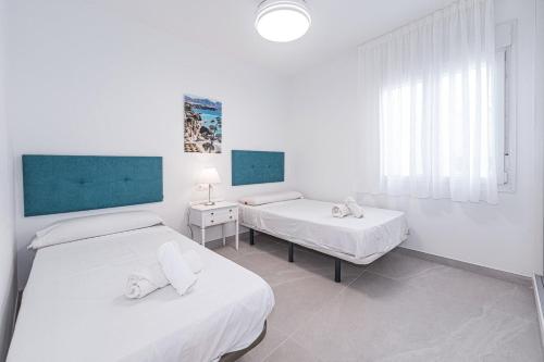 Paloma Central Apartment - 3 min walk to Balcon de Europa & Beach