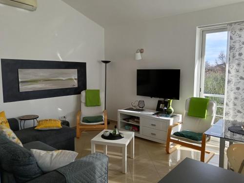 Adorable Holiday House Lilla-with pool-near Old Town Labin
